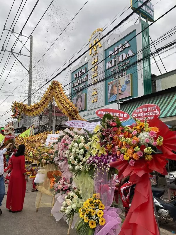 PLC Telecom Kết Hợp Với Các Đơn Vị Thi Công Trần Thạch Cao và Hệ Thống Điện Nước Cho Viện Thẩm Mỹ Nha Khoa Hồng Ân